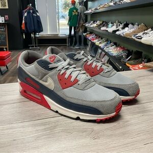 SOLD- NIKE AIR MAX 90 grey SZ 13 USED